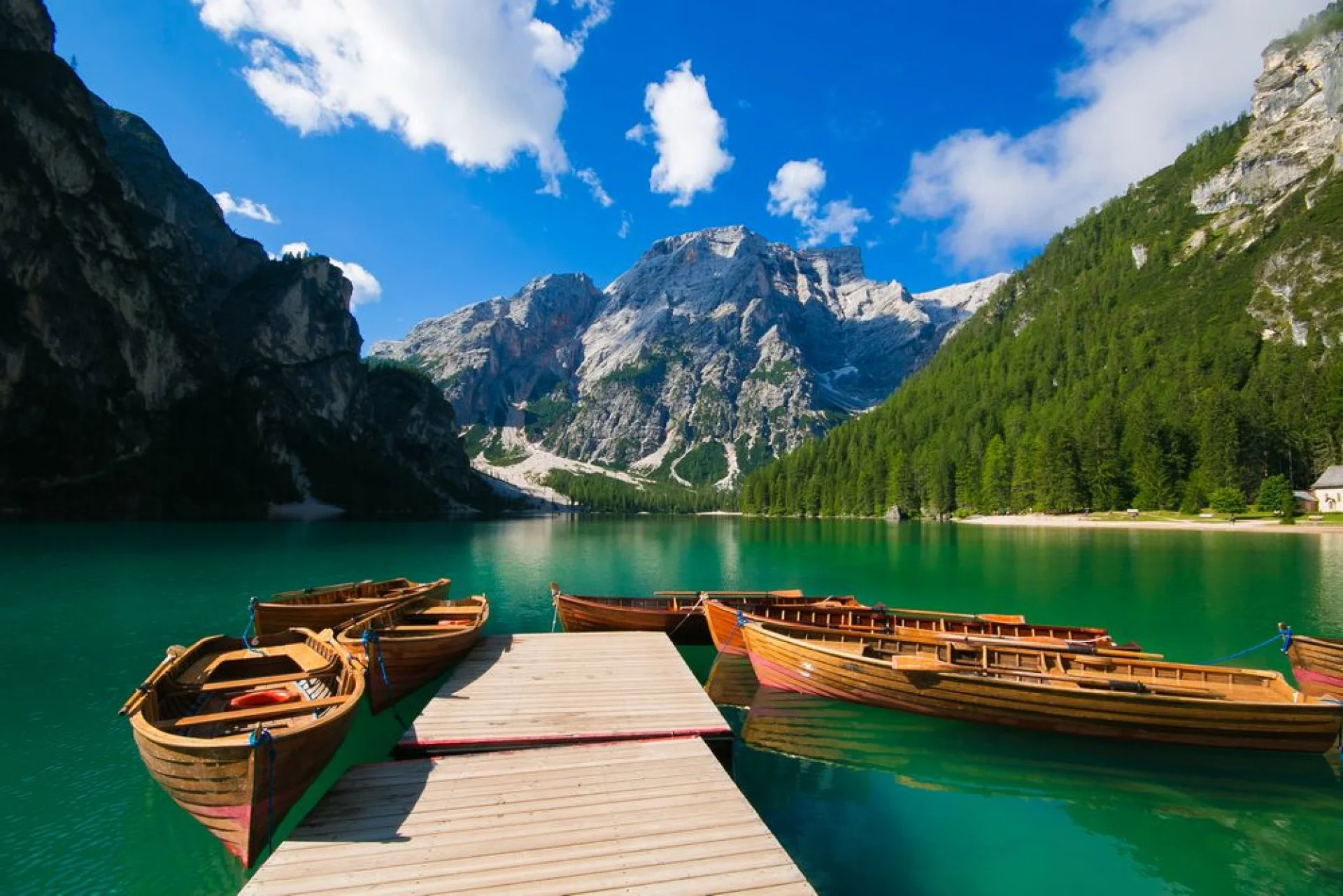 Lago Braies, Sesto Dolomites.