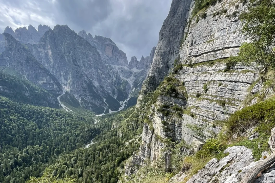 Views from trail 340 near Altopiano di Pradel.
