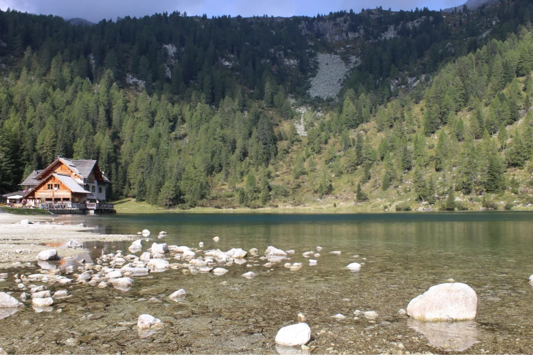 Lake Nambino and Rifugio.