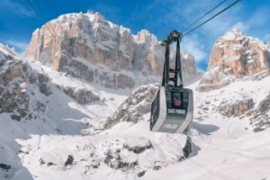 Val di Fassa - Sass Pordoi gondola.