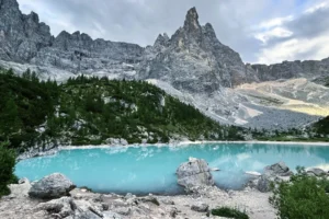Lago di Sorapis early in the morning.