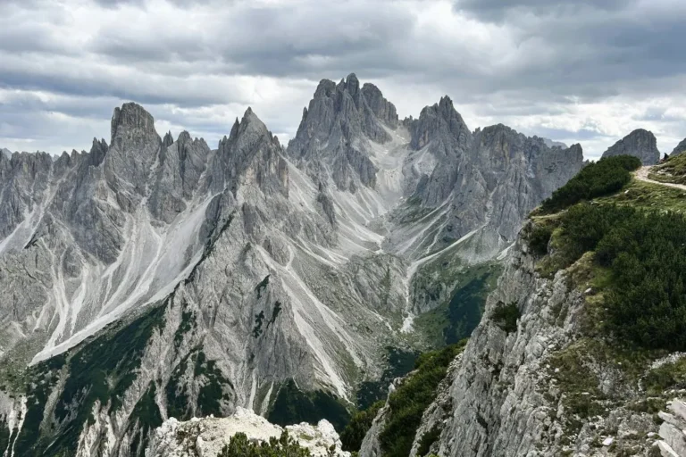 Trail to the Cadini di Misurina.