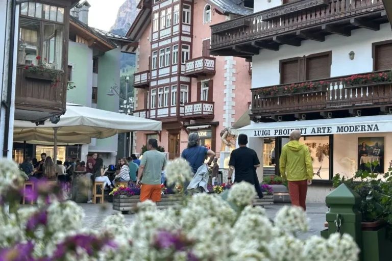 Cortina