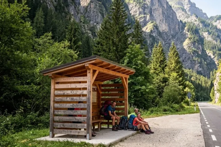 La Pissa bus stop.