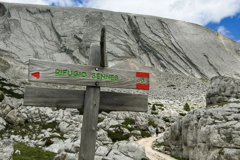 Trail between Biella and Senneshutte with amazing rock formations along the way.