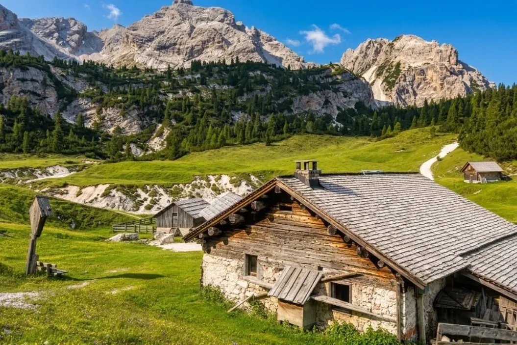 Malghe around Fodara Vedla.